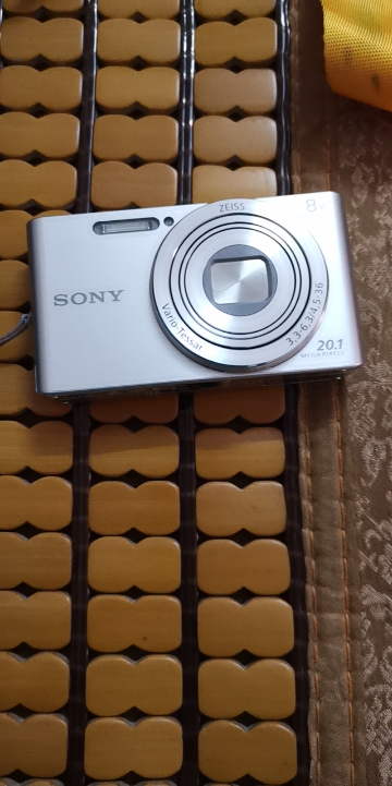 索尼(sony)dsc-w830高清数码相机 家用便携卡片机 全景扫描 2010万