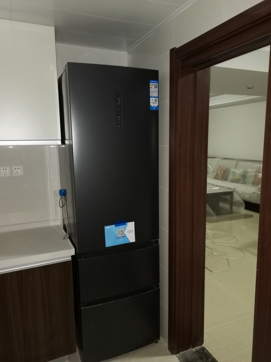 haier/海尔冰箱376升黑色三门风冷无霜节能省电变频杀菌变温家用bcd