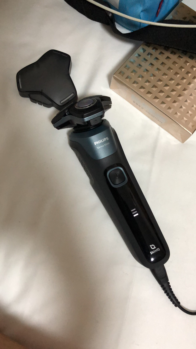 飞利浦电动剃须刀s5532黑蜂巢三刀头刮胡刀正品李现同款s5531升级晒单