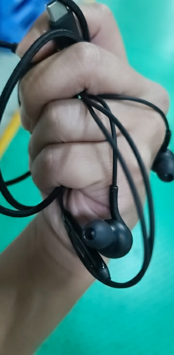 三星AKG原装线控耳机type-c接口入耳式重低音耳机 note20 S20/21 fold3 fild3原装耳机 黑色晒单图