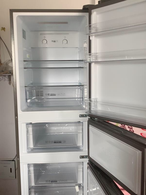 海尔冰箱三开门220升家用小型电冰箱风冷无霜节能静音自动净味保鲜bcd