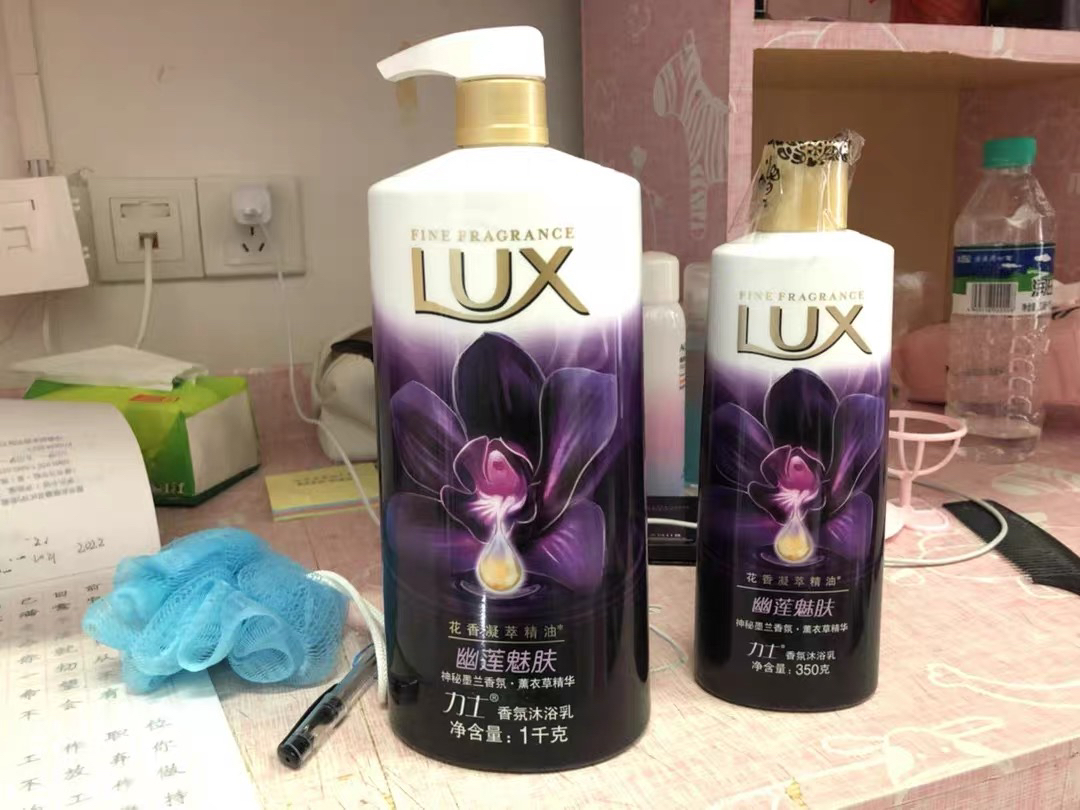 lux/力士沐浴露閃亮冰爽清涼薄荷爽膚沐浴乳1000ml 送350ml 浴球曬單