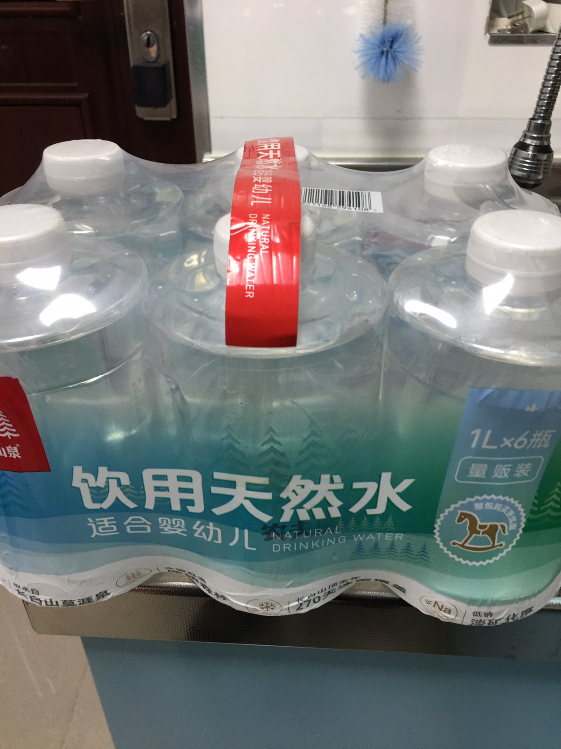 农夫山泉饮用天然水 婴儿水 母婴水 1l*6*2包量贩装晒单图