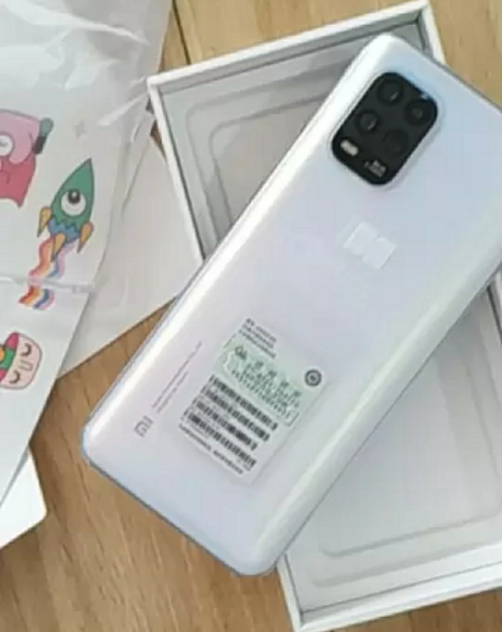 小米4白色手机