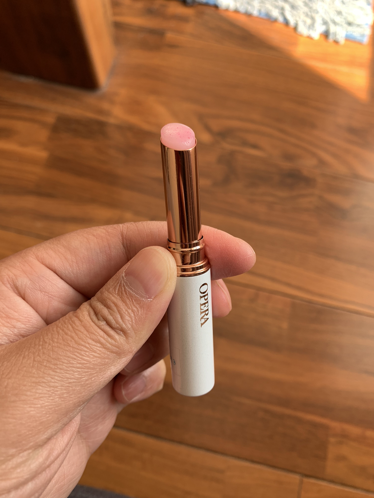opera/娥佩兰美容液润唇膏2g保湿滋润补水变色唇膏晒单图