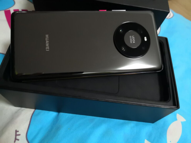 华为(huawei)华为mate 40 pro 5g 全网通 8gb 256gb 亮黑色 5nm麒麟