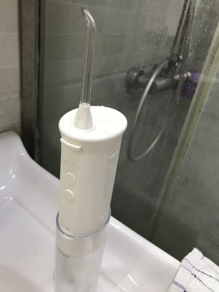 海尔haier冲牙器洗牙器家用便携式口腔冲洗器 正畸牙结石牙缝牙线清洗