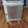 美的油汀立式取暖器2200W 13片加热片带加湿盒和衣架设计暖意十足晒单图