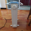 美的油汀立式取暖器2200W 13片加热片带加湿盒和衣架设计暖意十足晒单图