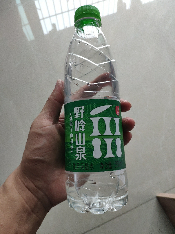 野岭山泉550ml*9瓶*2箱 天然弱碱性饮用水晒单图