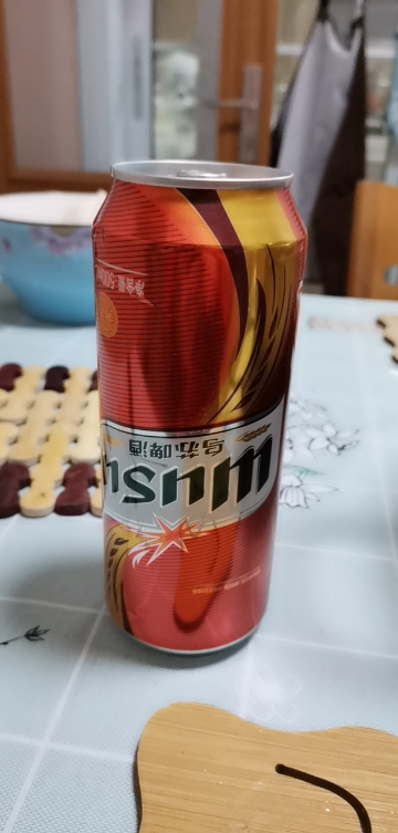 易拉罐啤酒图片真实图片