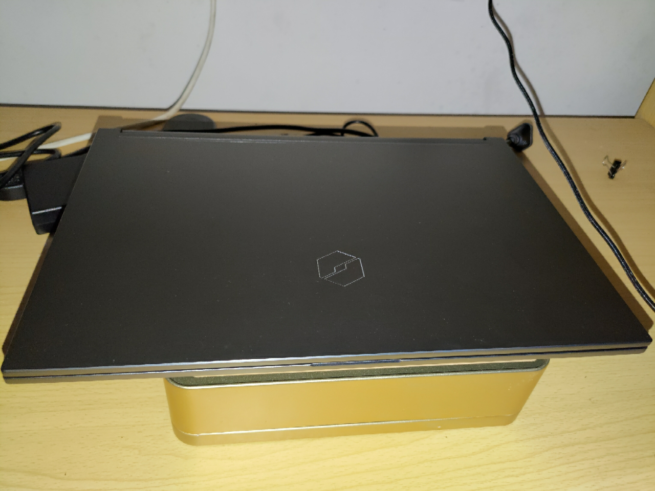 机械革命(mechrevo)深海幽灵z3 air-s 八核i7-10875h 16gb 512gb rtx