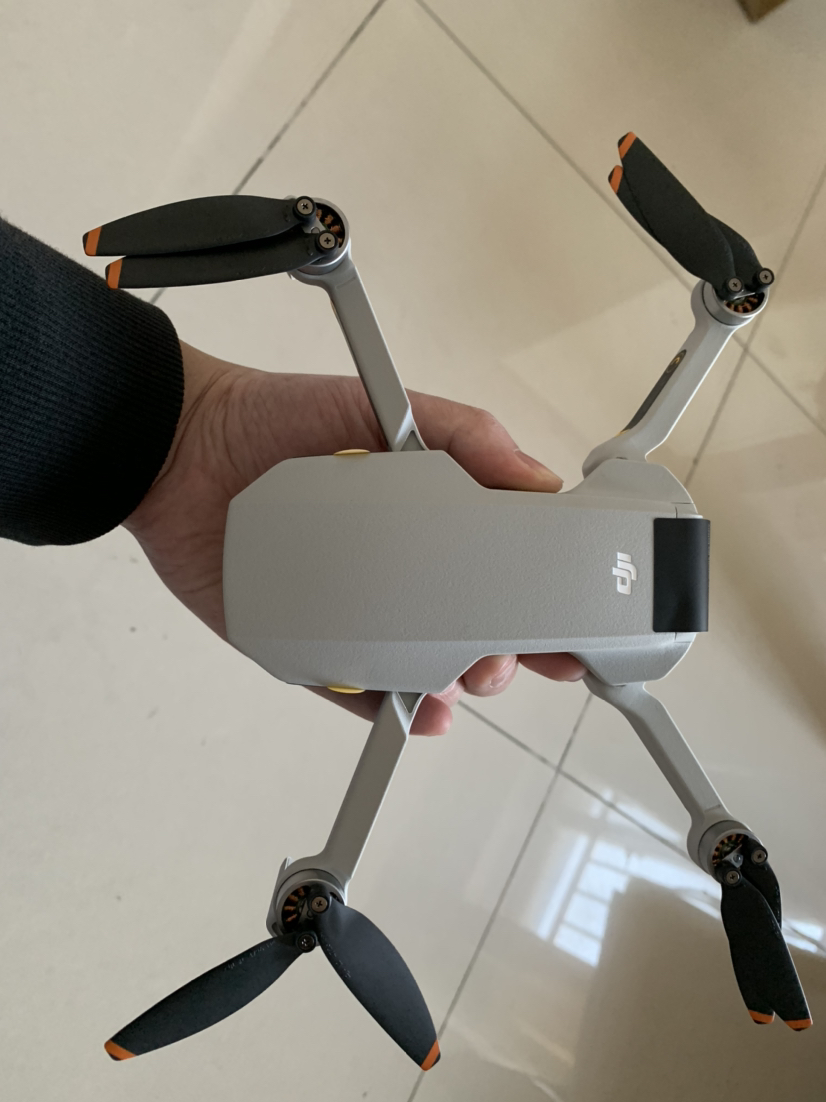 【新品】dji 大疆 dji mini 2 畅飞套装 航拍小飞机 便携可折叠无人机