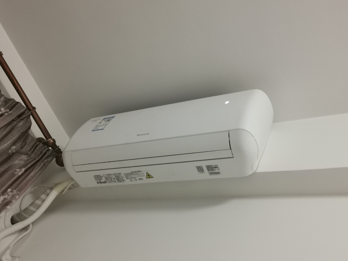 【格力官方旗舰店】大一匹新能效空调挂机 kfr-26gw/nhaf1bat 云海