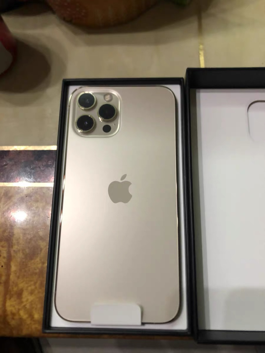 iphone12pro金色掉漆图片