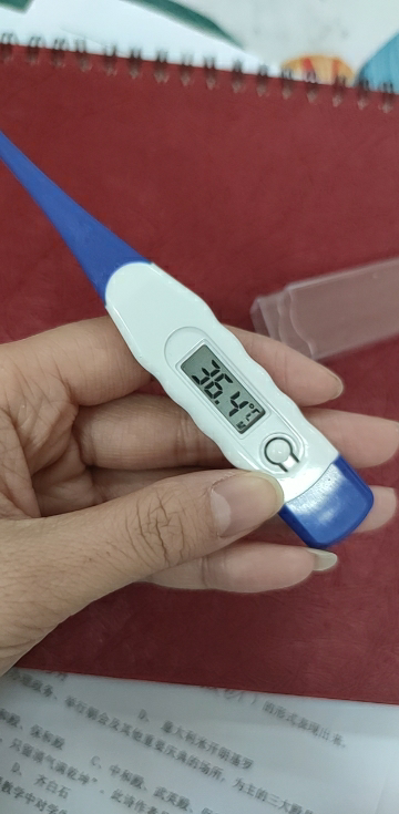 家用婴儿宝宝成人使用高精度医用温度计腋下口腔式体温计家用探热针