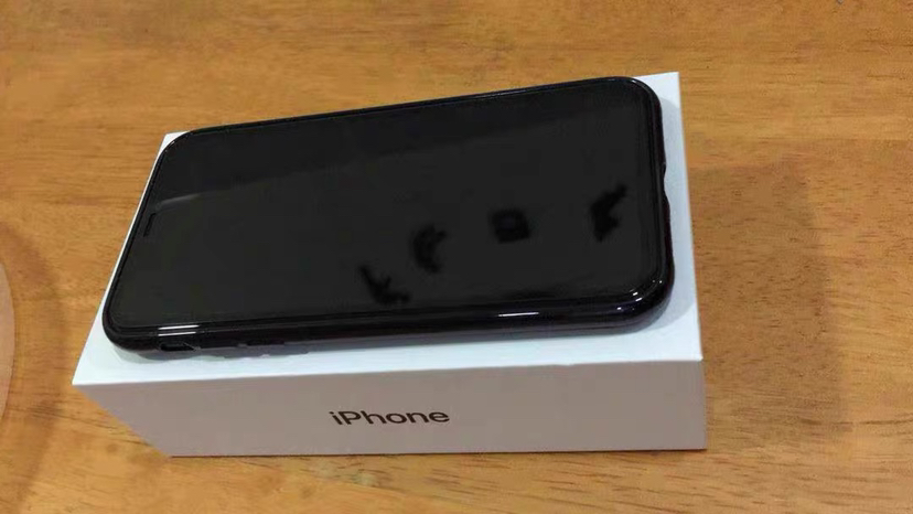 移动联通电信4g全网通手机 (不含电源适配器和耳机)双卡双待 iphone11