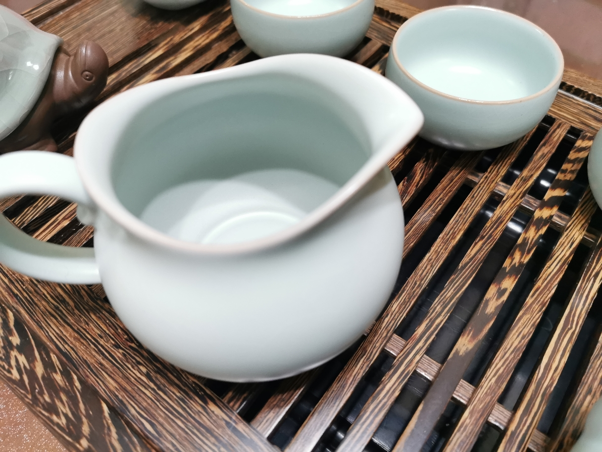 東道 汝窯 茶具配件 公道杯 有容茶海 經典造型 可養金線 粉青色 色釉