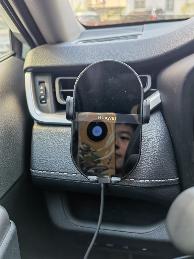 华为车充手机充电器怎么样_华为车充手机充电器好不好_华为车充手机充