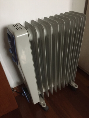 美的(midea)油汀取暖器家用速热电炉节能省电暖气13 1片油丁暖风机