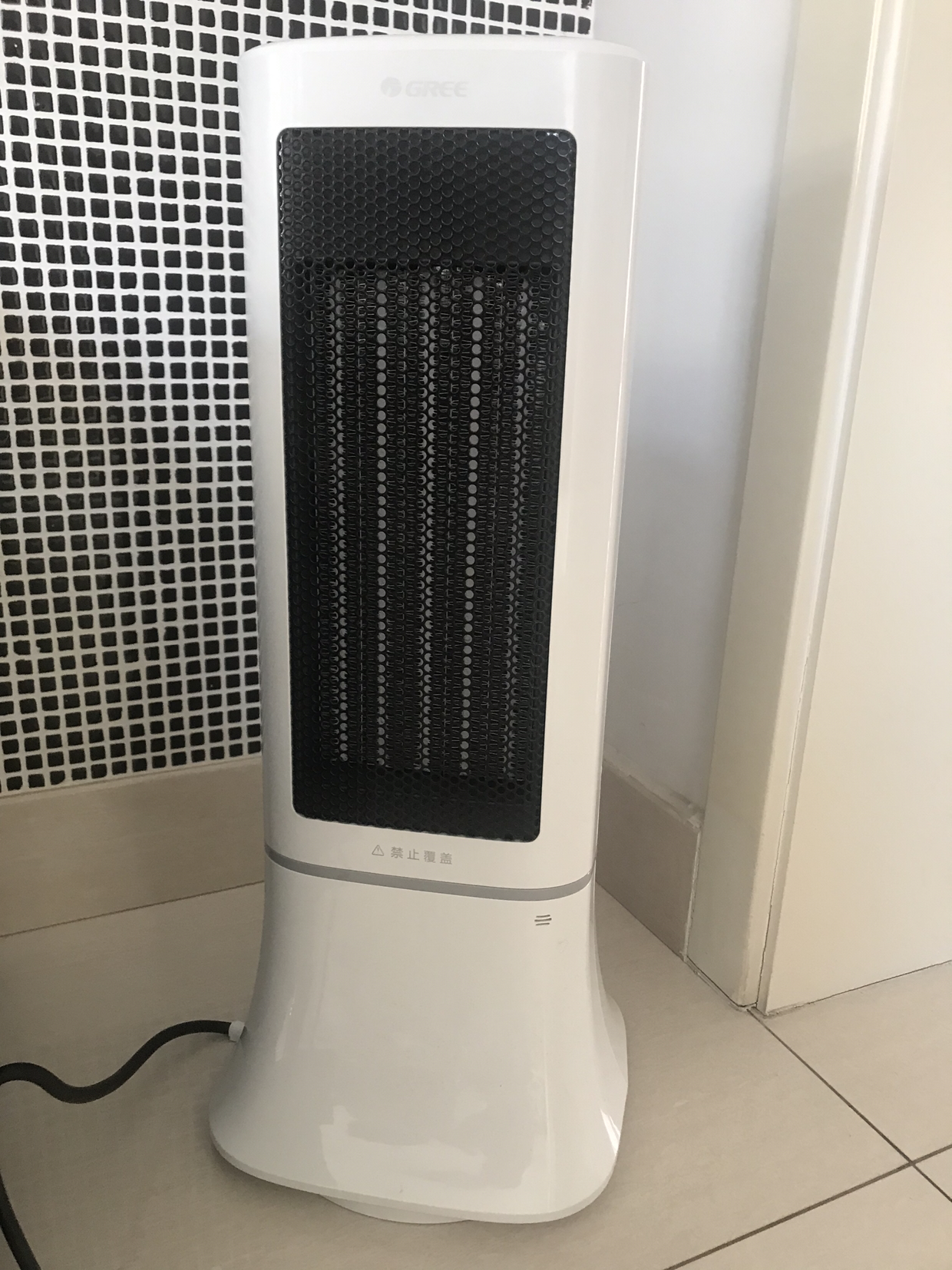 格力(gree)暖风机ntfd-x6020b 取暖器 立式摇头 电暖气 快速加热定时