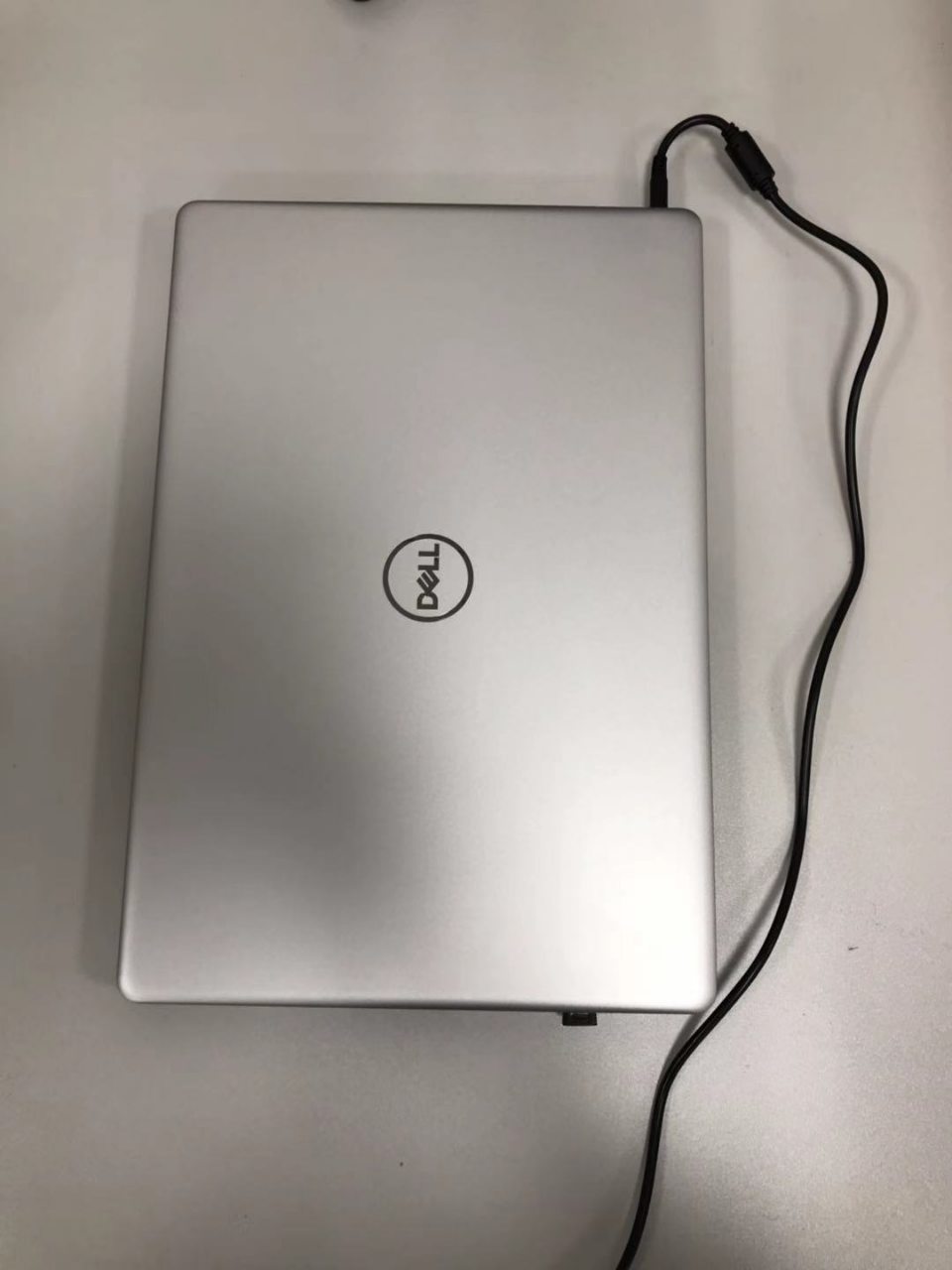 戴尔(dell)灵越燃5000 5593 15.