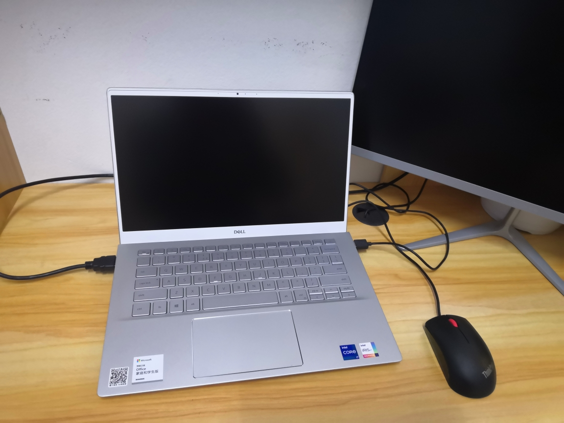 戴尔(dell)灵越5000-5402 14英寸第十一代英特尔酷睿i7 轻薄本笔记本