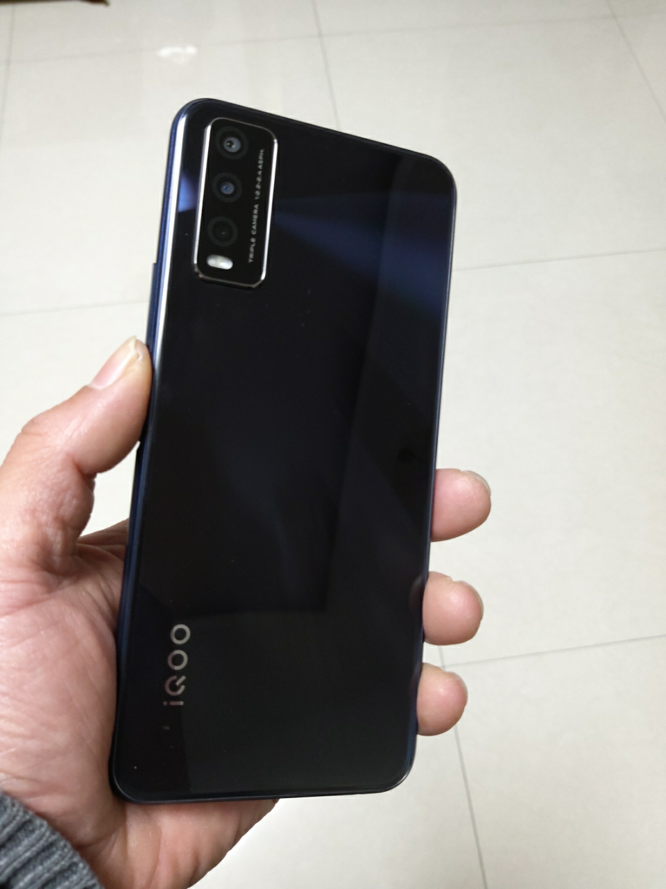 5000mah大电池强续航 1300万全场景三摄 全网通手机 iqoou1x vivo手机