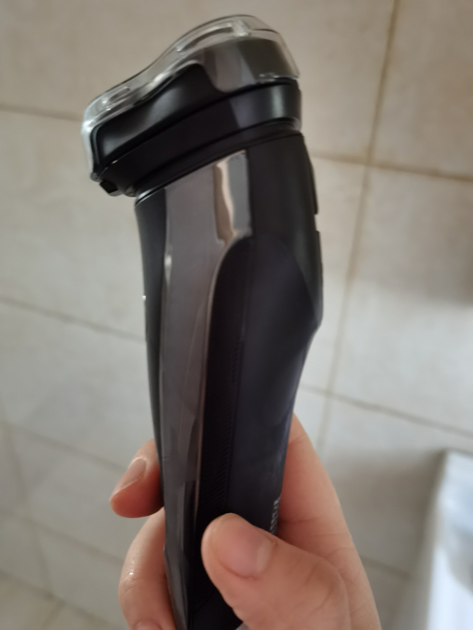 飞科(flyco)新品剃须刀电动男士刮胡刀智能充电式全身水洗胡须刀正品