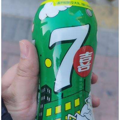 七喜瓶装550ml