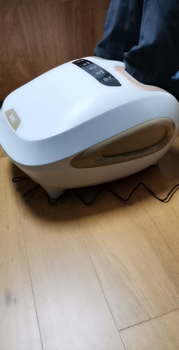 breo/倍轻松按摩脚底脚部按摩器全自动揉捏家用电动足底穴位按摩足疗