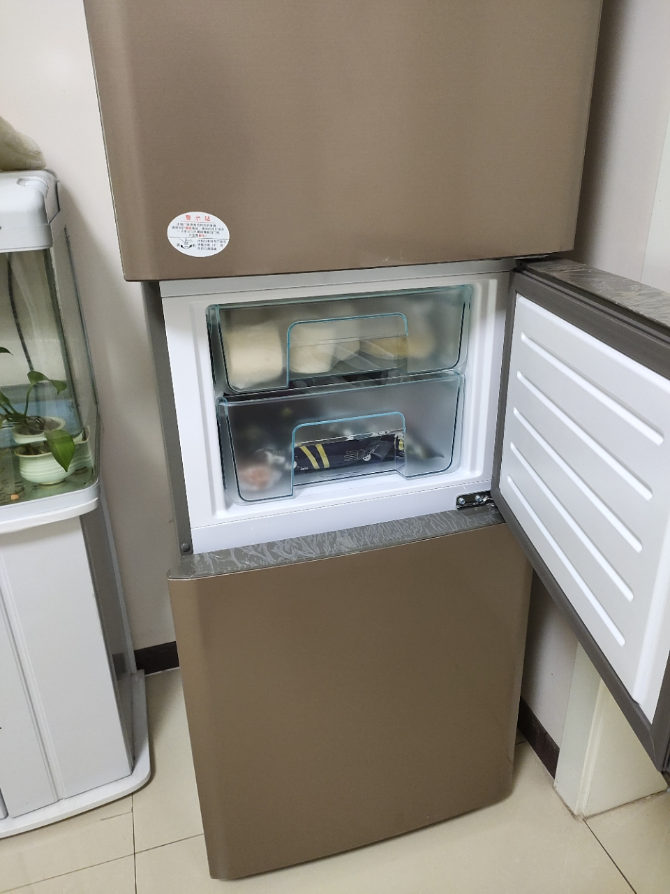 海尔(haier)206升海尔冰箱 家用三门冰箱 直冷节能静音电冰箱 多开门