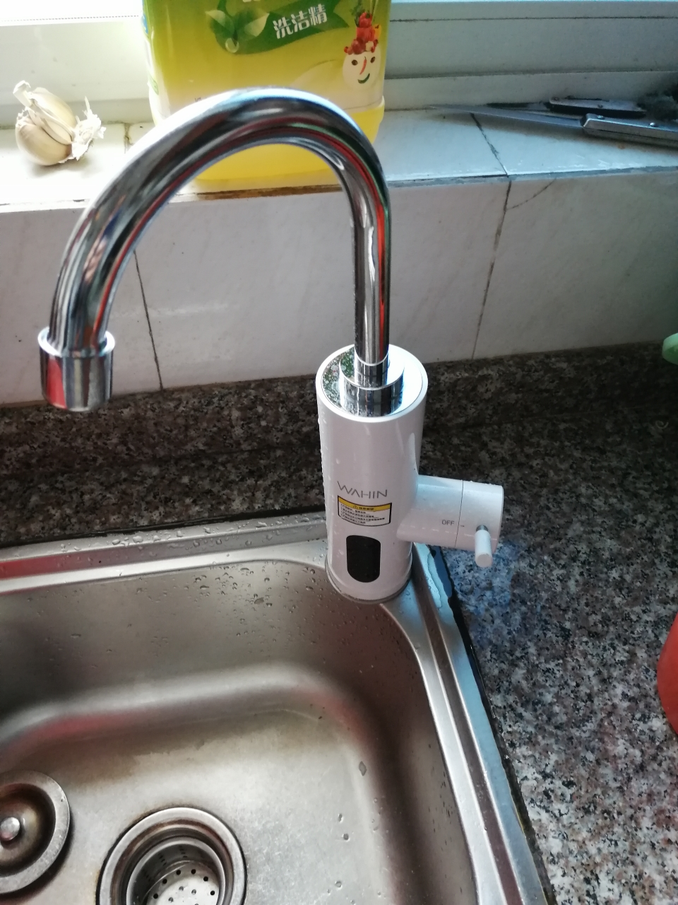 美的出品wahin华凌电热水龙头家用厨房小巧精致白色速热水龙头便捷式