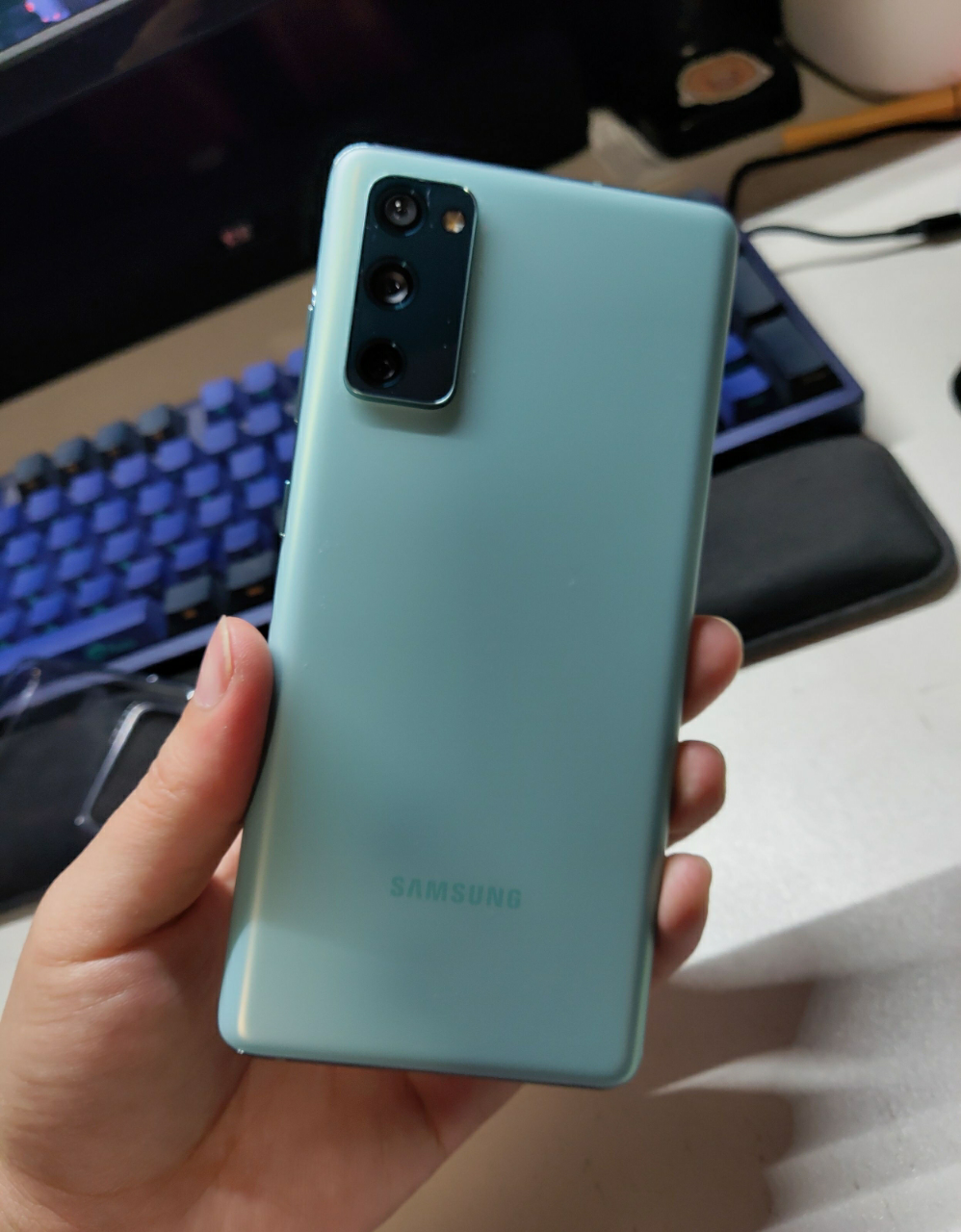 三星g7810,三星g5700 三星galaxy s20 fe 5g(sm-g7810)8gb 128gb 光合绿 骁龙865 游戏手机