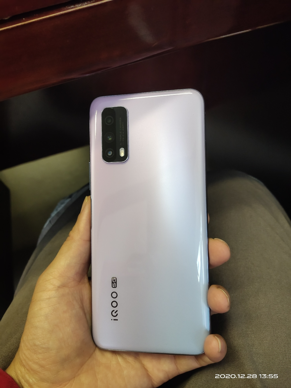 vivo iqoo z1x 6 128gb 水漾白 新品手机 120hz刷新率 5000mah大电池