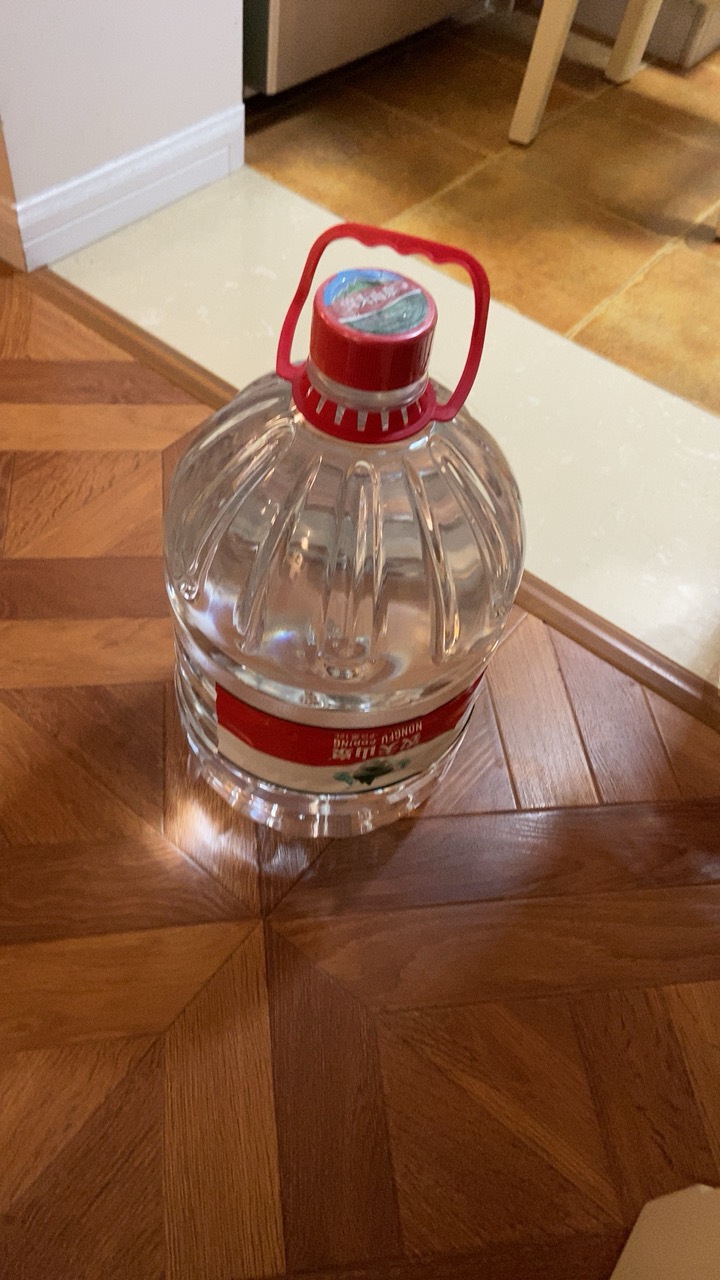 农夫山泉 天然水弱碱性饮用水大桶矿泉水 12l*1桶晒单图