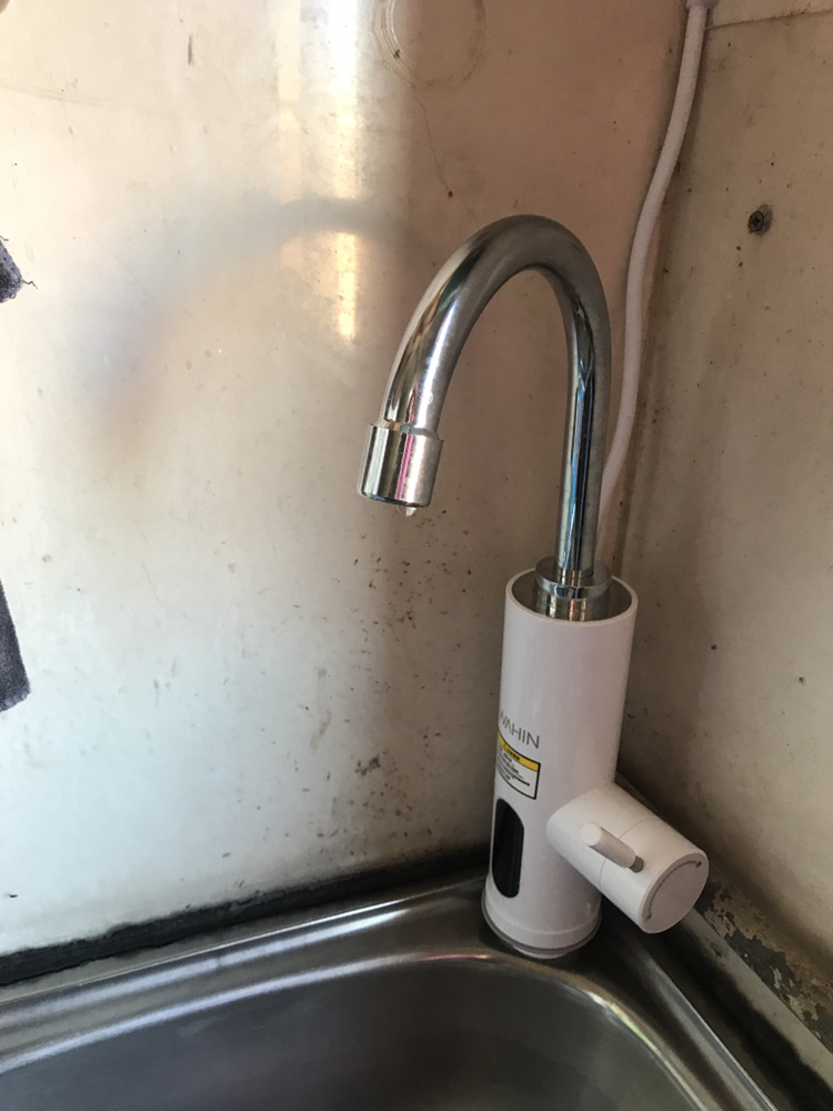 美的出品wahin华凌电热水龙头家用厨房小巧精致白色速热水龙头便捷式