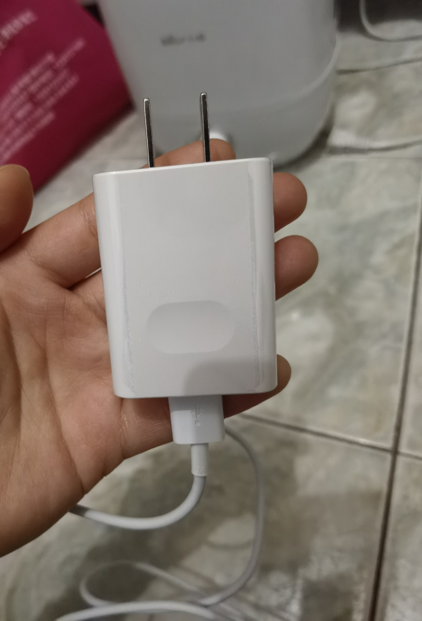 华为手机充电器荣耀