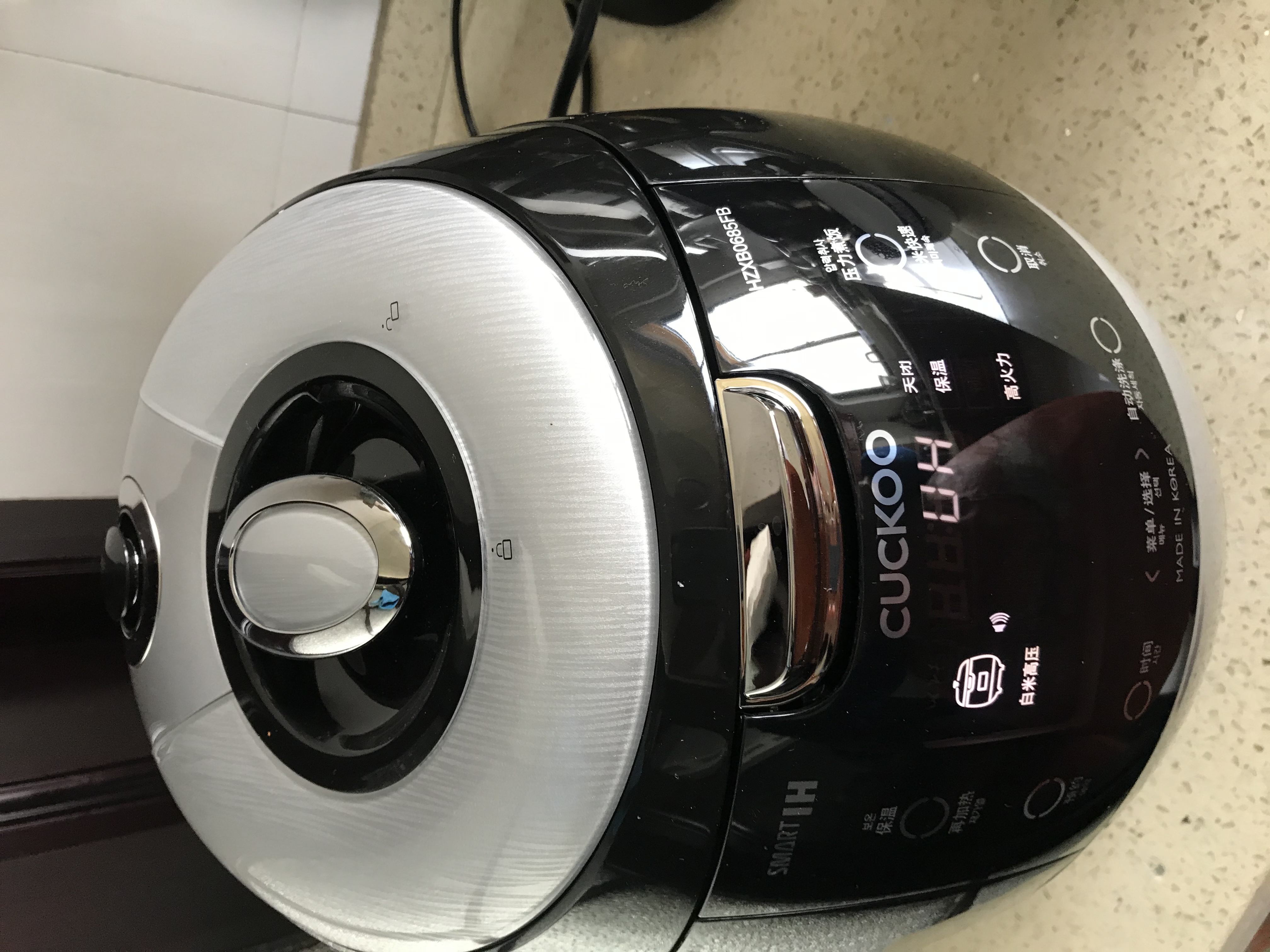 cuckoo/福库 crp-hzxb0685fb韩国原装进口智能煲家用压力电饭锅3l晒单