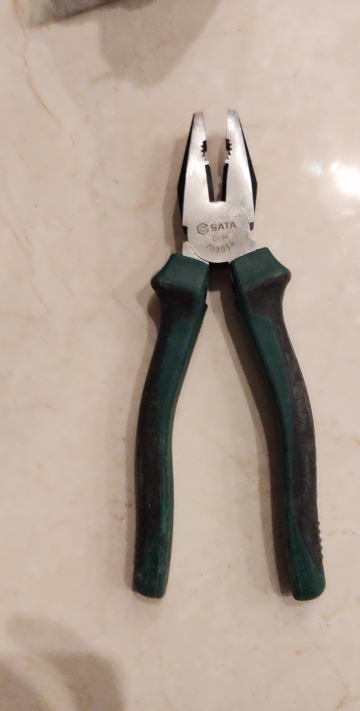 世达(sata) 8英寸钢丝钳 虎口钳子克丝断线钳省力 200mm 70303a晒单图