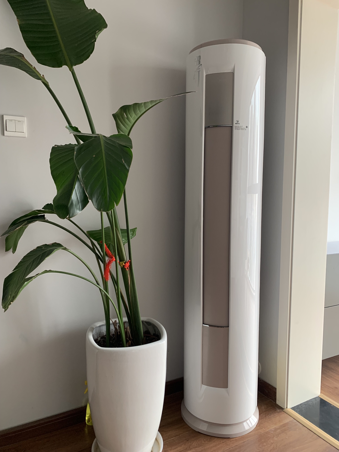 美的空调(midea)大2匹新一级能效 变频柜机 家用客厅立式空调柜机kfr