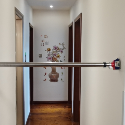 单杠家用室内门上引体向上伸缩家庭单杆墙体健身器材打孔吊环拉绳