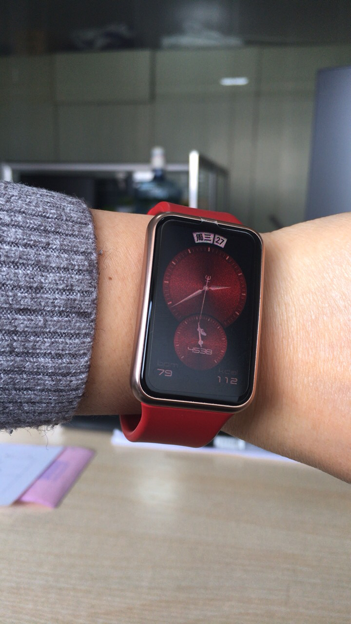 huawei/华为 watch fit 智能手表 轻薄全彩大屏 动画健身私教 心理