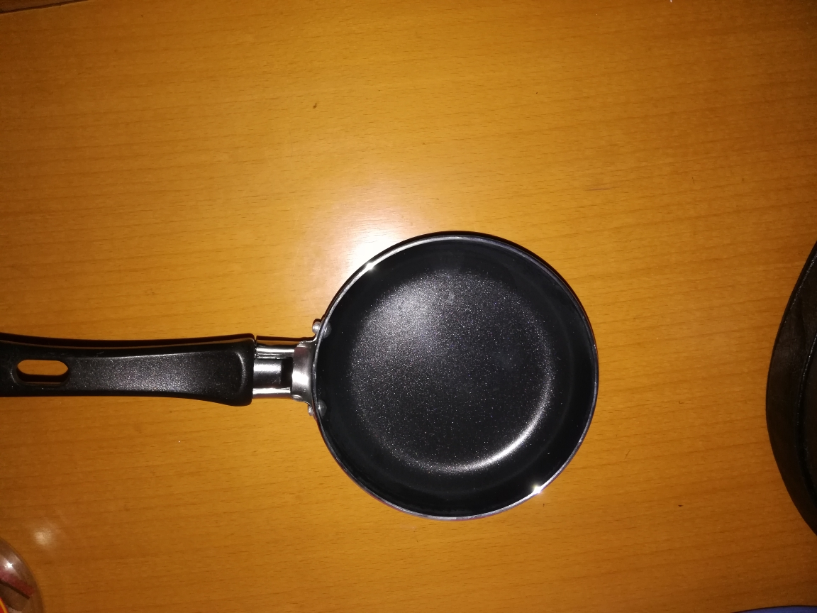 小锅做蛋饺子皮正好,方便实用.