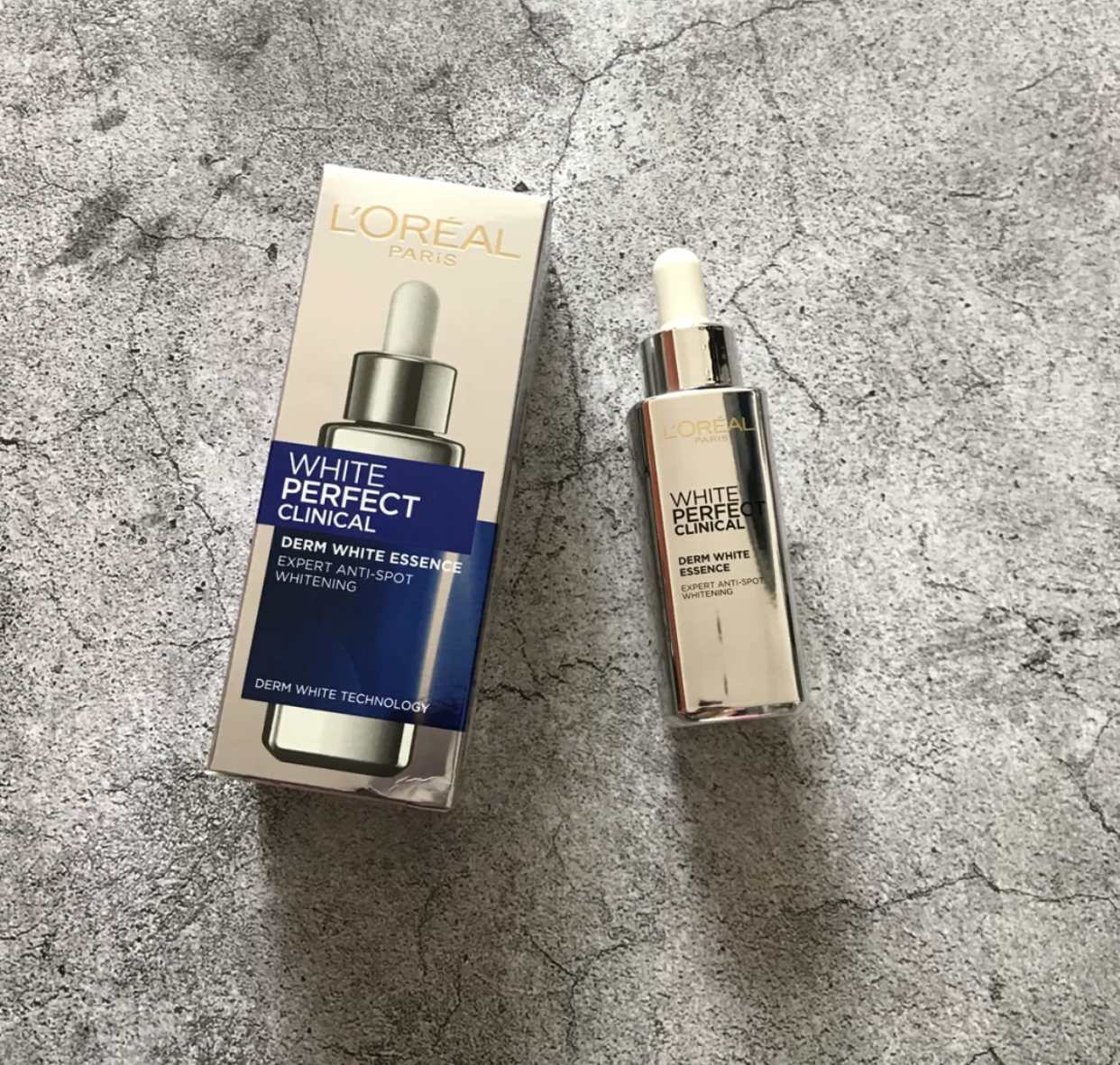 【平价小灯泡】欧莱雅 loreal 三重美白精华液 30ml/瓶 小白瓶淡斑