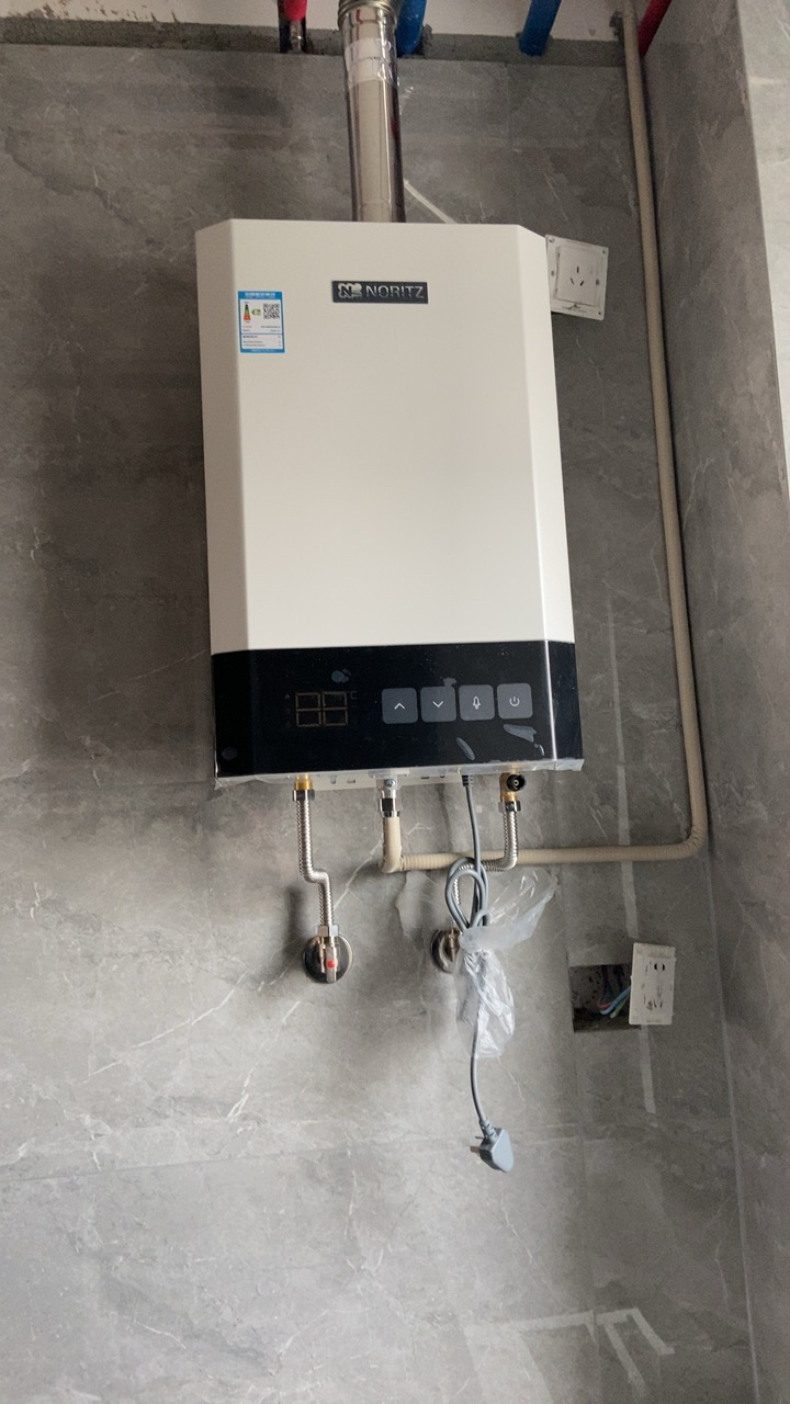 能率燃气热水器16升 恒温智能 水量伺服器 无盘管水箱 家用天然气强排