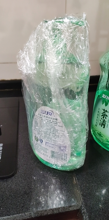 [免邮]蓝月亮 茶清天然绿茶洗洁精 1kg*3瓶 官方正品 家用果蔬餐具清洗 高效去油,茶清天然洁净,果蔬放心洗晒单图