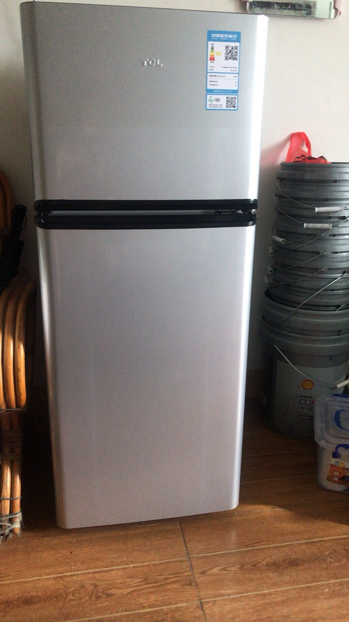 tcl 118升迷你小冰箱 双门便捷 办公居家 环保内胆 节能低音电冰箱