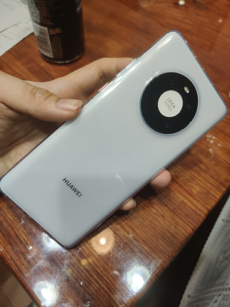 华为(huawei)华为mate40 e 5g 全网通 8gb 256gb 釉白色 麒麟990e芯片