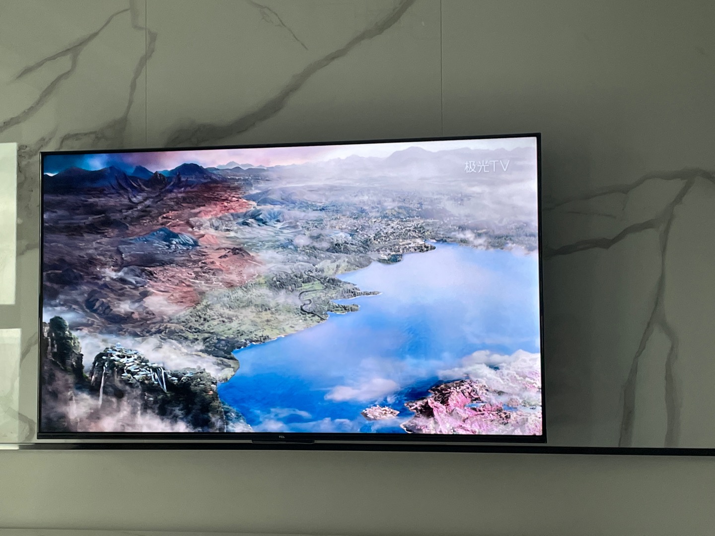 tcl 65f9 65英寸 4k超高清 全面屏 ai远场语音智能电视 黑色晒单图